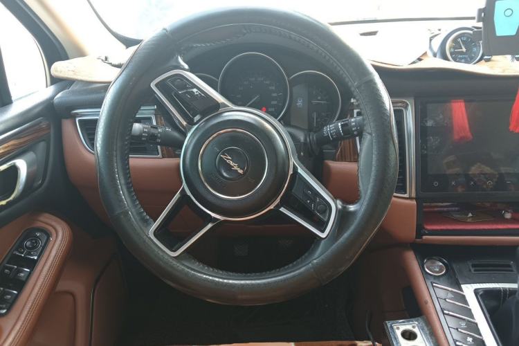 Used Zotye SR9 2017 2.0T Manual "Ultimate Heart" Edition Steering Wheel