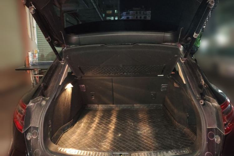 Used Zotye SR9 2017 2.0T Automatic Ultimate Dream Edition Trunk