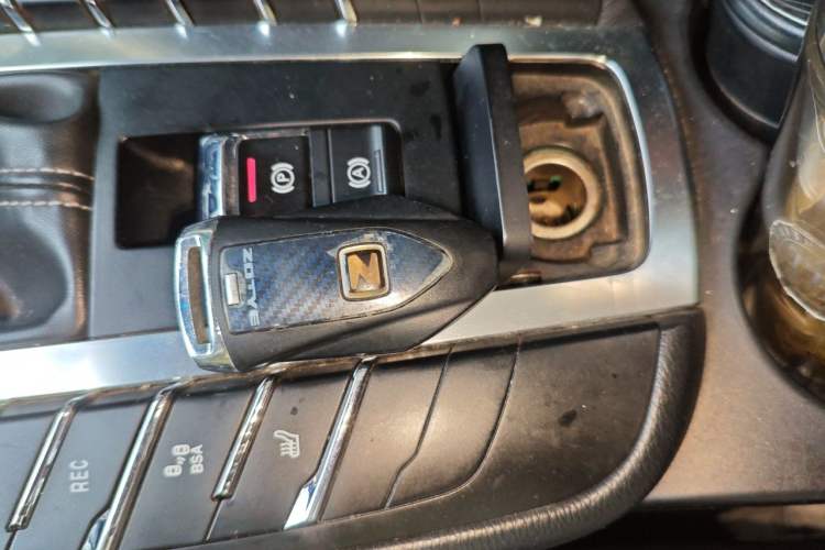 Used Zotye SR9 2017 2.0T Automatic Ultimate Dream Edition Vehicle Key