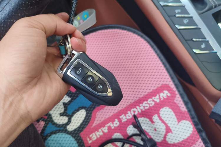 Used Zotye SR9 2017 2.0T Automatic Ultimate Edition Vehicle Key