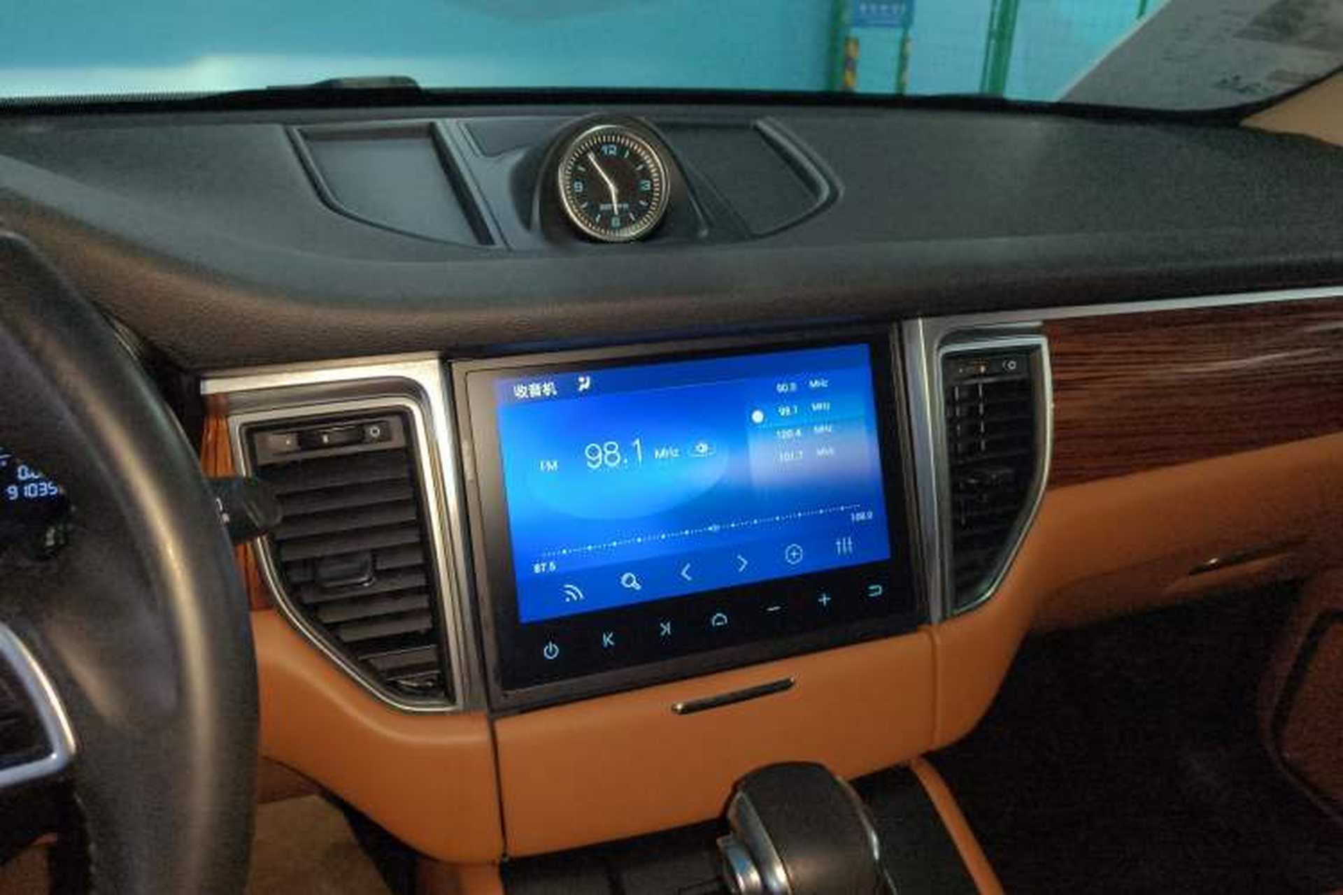 Used Zotye SR9 2017 2.0T Automatic Ultimate Edition Audio And AC Panel
