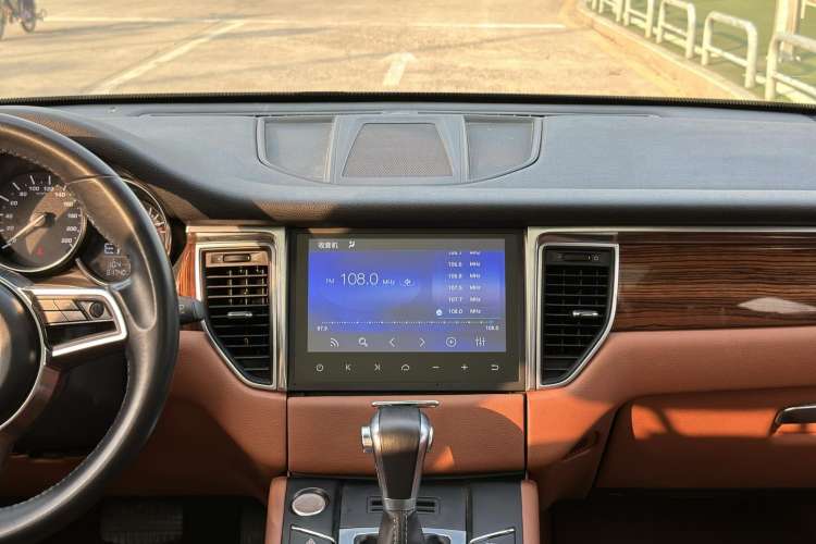 Used Zotye SR9 2017 2.0T Automatic Ultimate Light Edition Audio And AC Panel