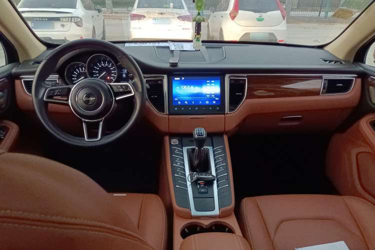 Used Zotye SR9 2017 2.0T Manual "Ultimate Light" Edition Center Console