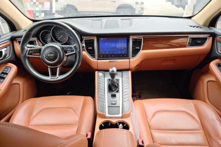 Used Zotye SR9 2017 2.0T Manual "Ultimate Road" Edition Center Console