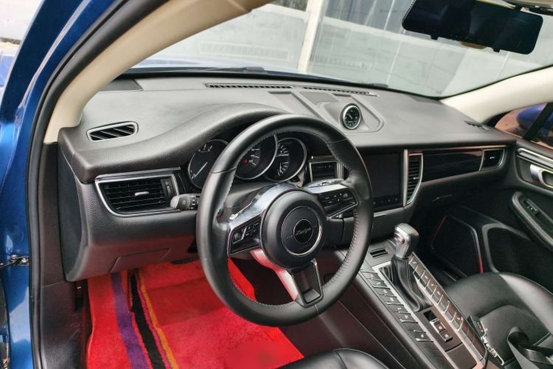 Used Zotye SR9 2017 2.0T Automatic Ultimate Edition Center Console