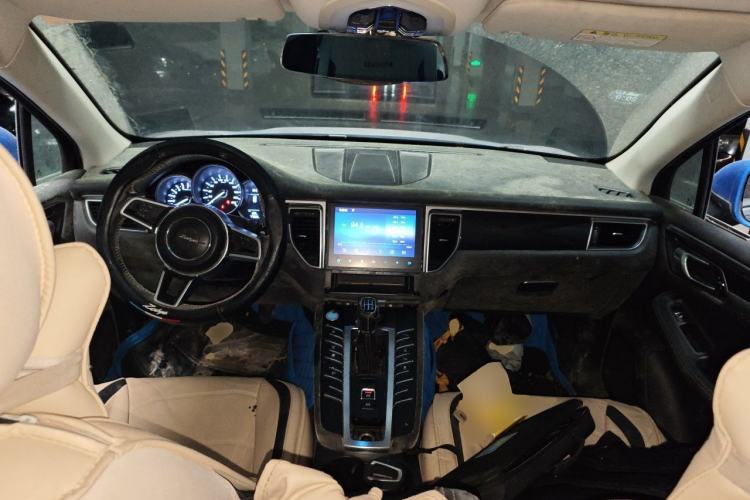 Used Zotye SR9 2017 2.0T Manual "Ultimate Road" Edition Center Console