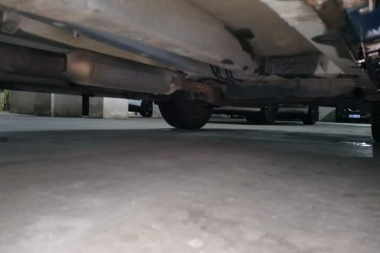 Used Zotye SR9 2017 2.0T Automatic Ultimate Edition Chassis Front Left