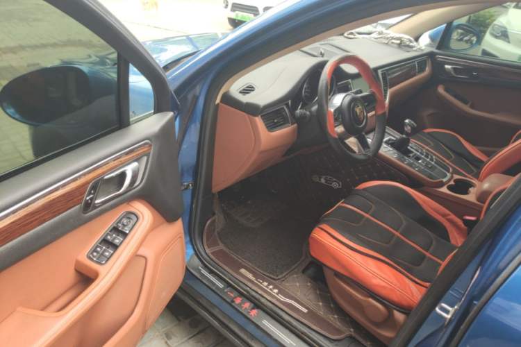 Used Zotye SR9 2017 2.0T Manual "Ultimate Road" Edition Driver Seat