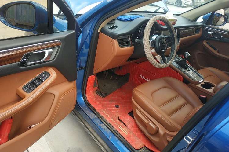 Used Zotye SR9 2017 2.0T Manual "Ultimate Light" Edition Driver Seat