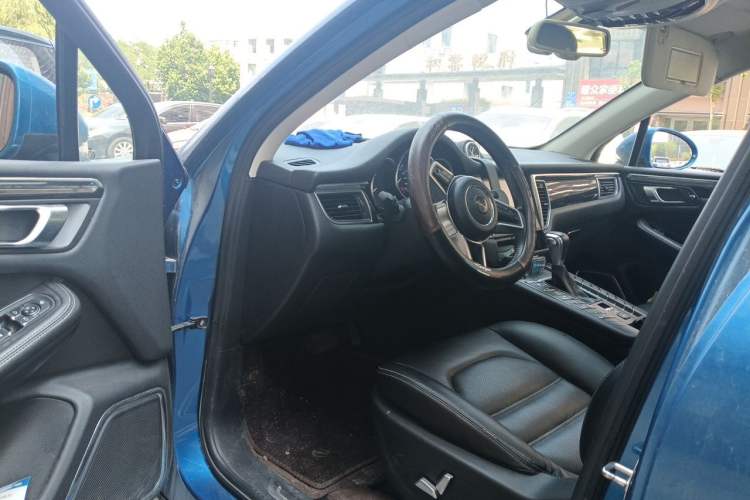 Used Zotye SR9 2017 2.0T Automatic Ultimate Edition Driver Seat