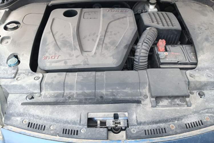 Used Zotye SR9 2017 2.0T Automatic Ultimate Edition Engine Bay