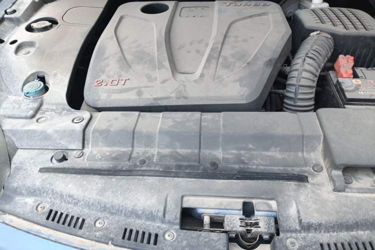 Used Zotye SR9 2017 2.0T Automatic Ultimate Edition Engine Bay Right
