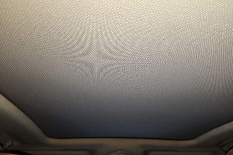 Used Zotye SR9 2017 2.0T Automatic Ultimate Dream Edition Headliner