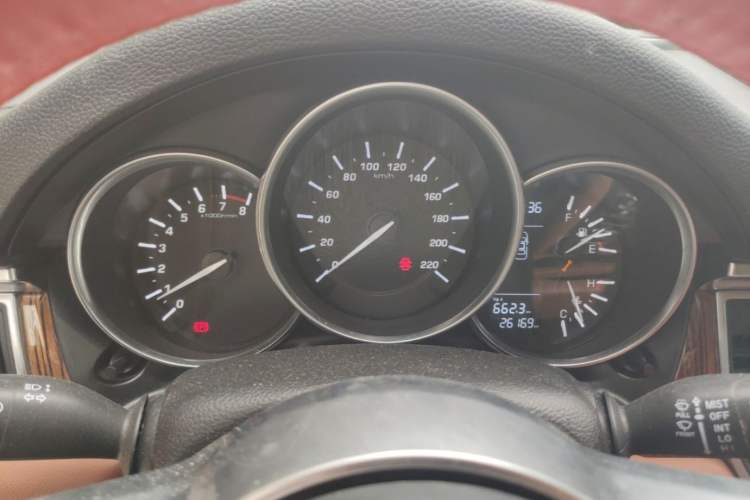 Used Zotye SR9 2017 2.0T Manual "Ultimate Road" Edition Instrument Cluster