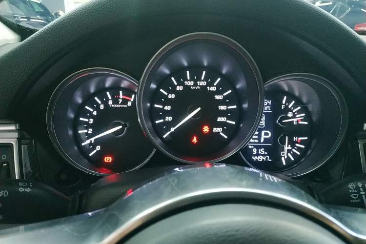 Used Zotye SR9 2017 2.0T Automatic Ultimate Edition Instrument Cluster