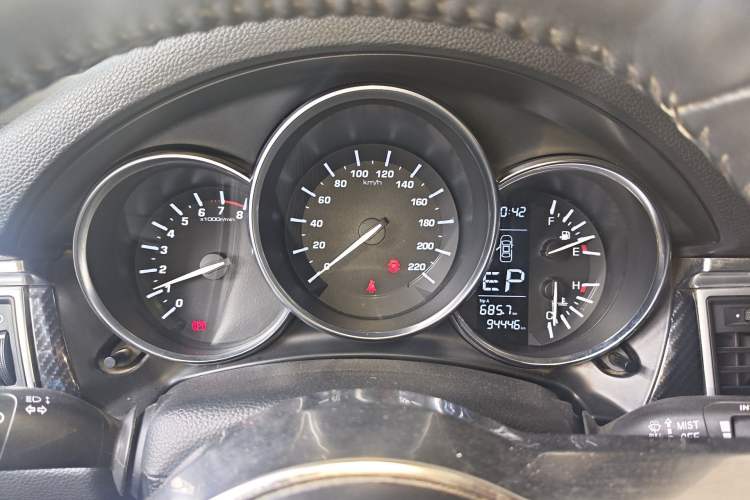 Used Zotye SR9 2017 2.0T Automatic Ultimate Road Edition Instrument Cluster
