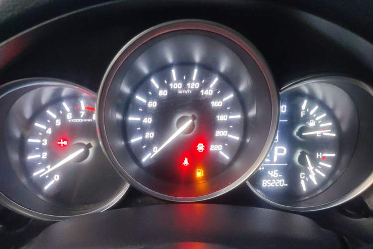 Used Zotye SR9 2017 2.0T Automatic Ultimate Road Edition Instrument Cluster