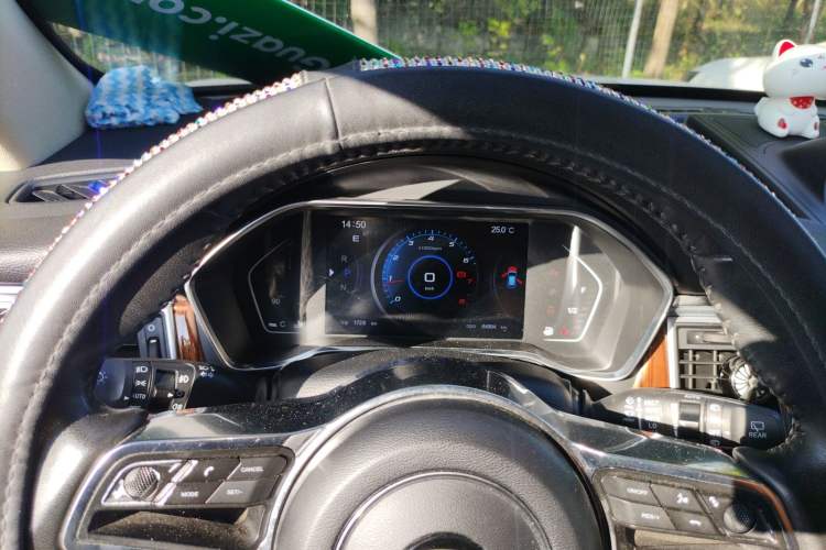 Used Zotye SR9 2017 2.0T Automatic Ultimate Dream Edition Instrument Cluster