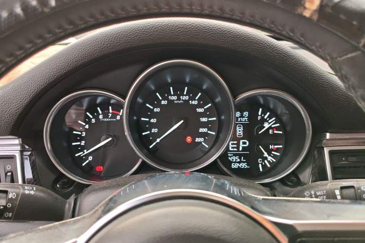 Used Zotye SR9 2017 2.0T Automatic Ultimate Edition Instrument Cluster