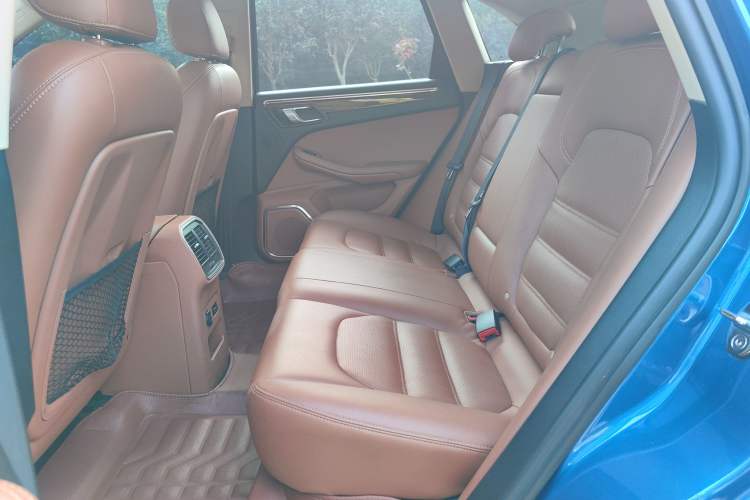 Used Zotye SR9 2017 2.0T Automatic Ultimate Edition Interior 1