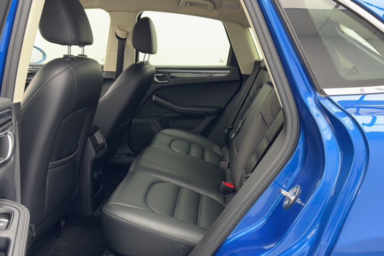 Used Zotye SR9 2017 2.0T Automatic Ultimate Road Edition Interior 1