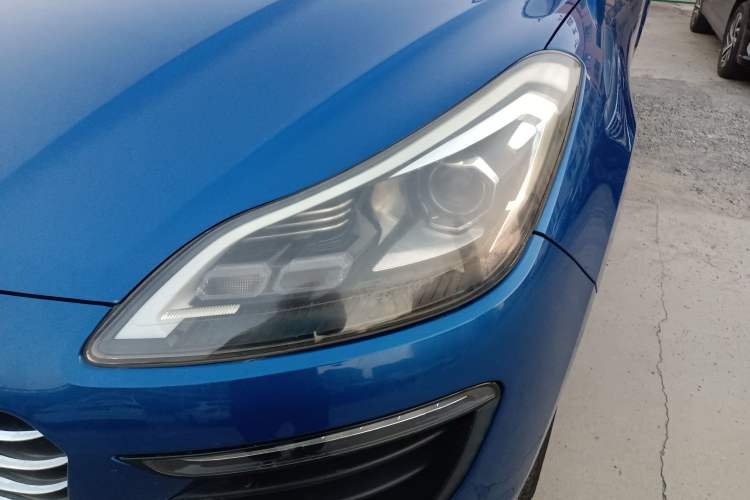 Used Zotye SR9 2017 2.0T Manual "Ultimate Light" Edition Left Front Headlight