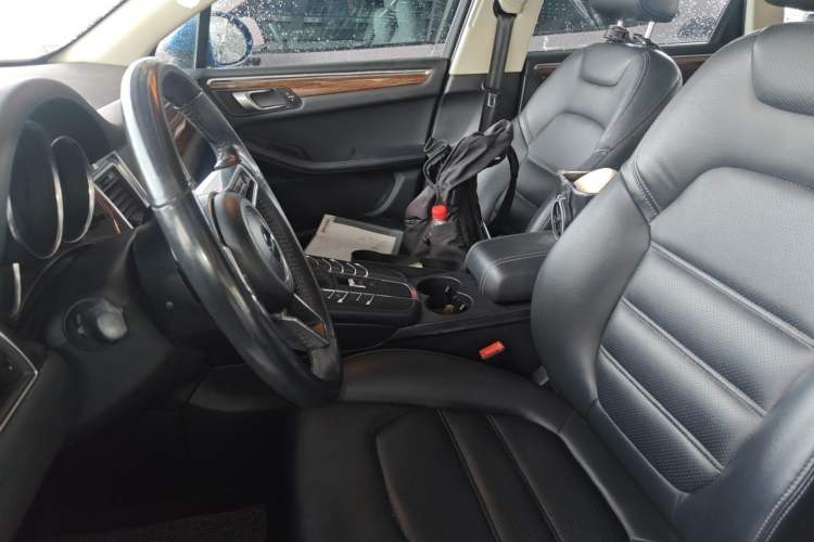 Used Zotye SR9 2017 2.0T Automatic Ultimate Road Edition Left Front Seat