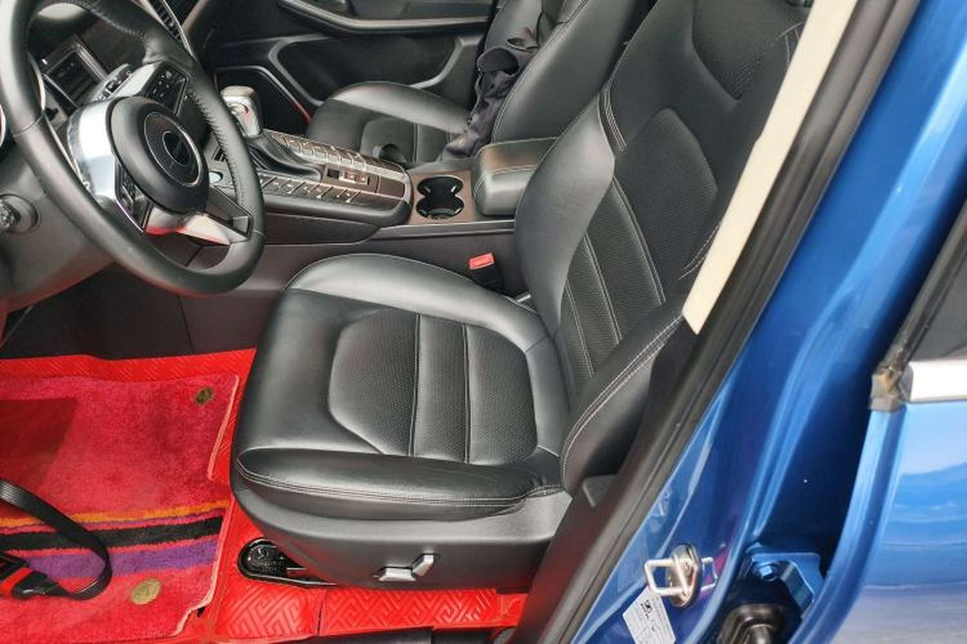 Used Zotye SR9 2017 2.0T Automatic Ultimate Edition Left Front Seat