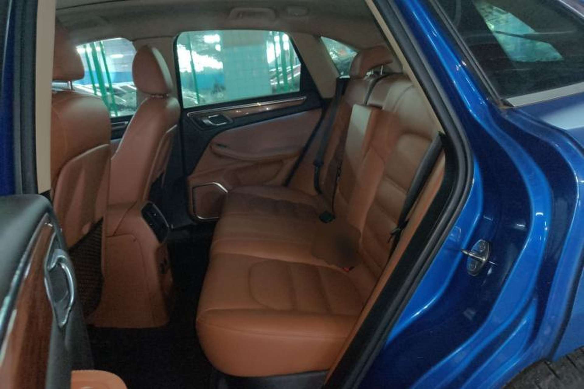 Used Zotye SR9 2017 2.0T Automatic Ultimate Edition Left Rear Seat