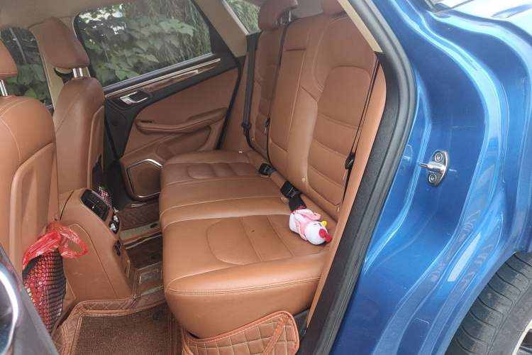 Used Zotye SR9 2017 2.0T Automatic Ultimate Dream Edition Left Rear Seat