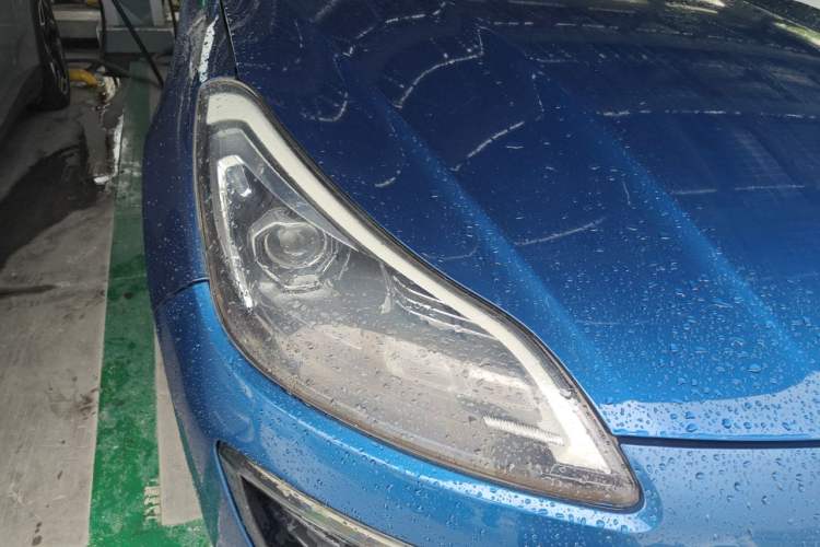 Used Zotye SR9 2017 2.0T Automatic Ultimate Road Edition Right Front Headlight
