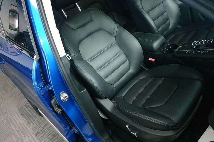 Used Zotye SR9 2017 2.0T Automatic Ultimate Edition Right Front Seat