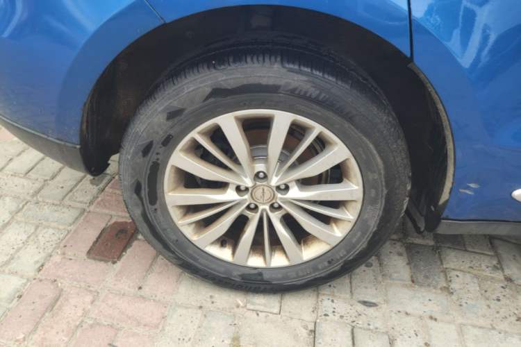 Used Zotye SR9 2017 2.0T Manual "Ultimate Road" Edition Right Rear Wheel Hub