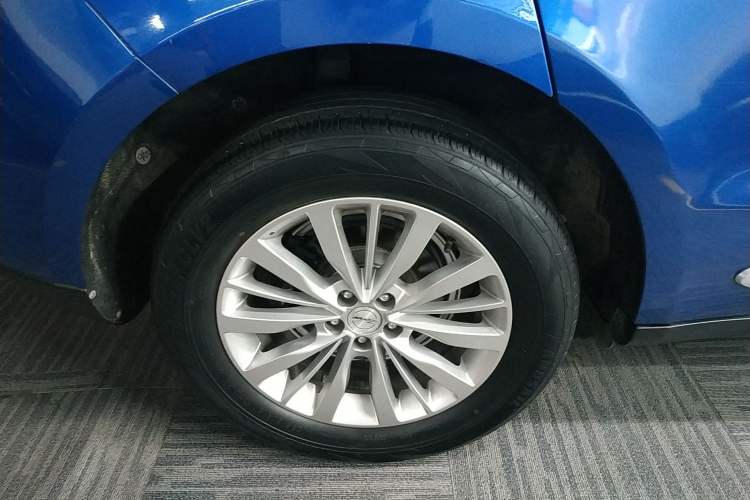 Used Zotye SR9 2017 2.0T Automatic Ultimate Edition Right Rear Wheel Hub