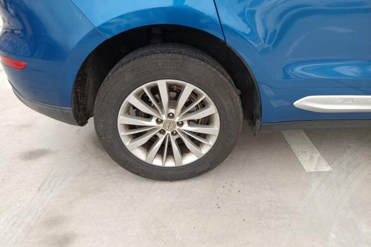 Used Zotye SR9 2017 2.0T Automatic Ultimate Road Edition Right Rear Wheel Hub