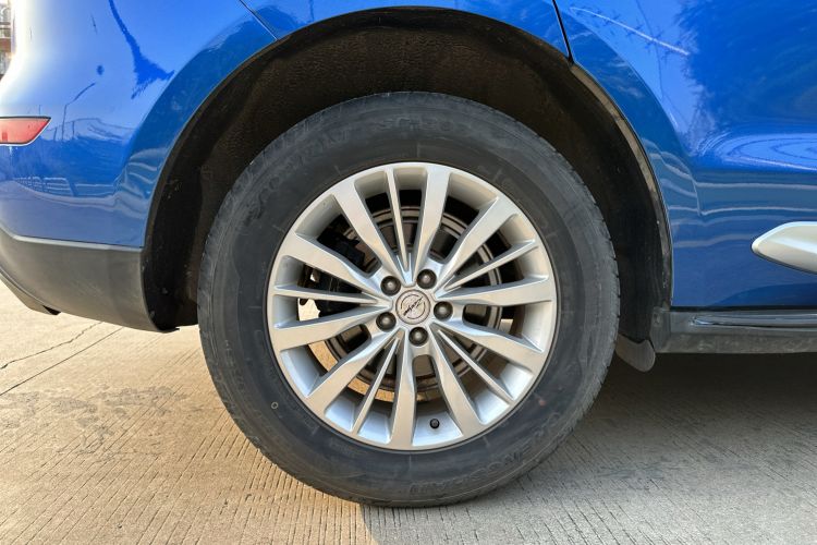 Used Zotye SR9 2017 2.0T Automatic Ultimate Light Edition Right Rear Wheel Hub