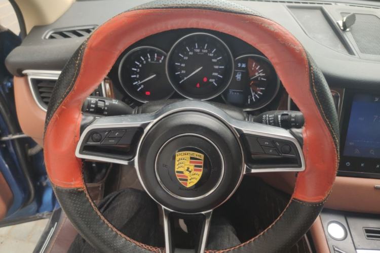 Used Zotye SR9 2017 2.0T Manual "Ultimate Road" Edition Steering Wheel