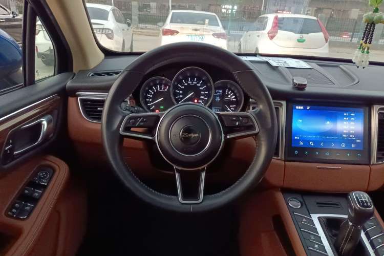 Used Zotye SR9 2017 2.0T Manual "Ultimate Light" Edition Steering Wheel
