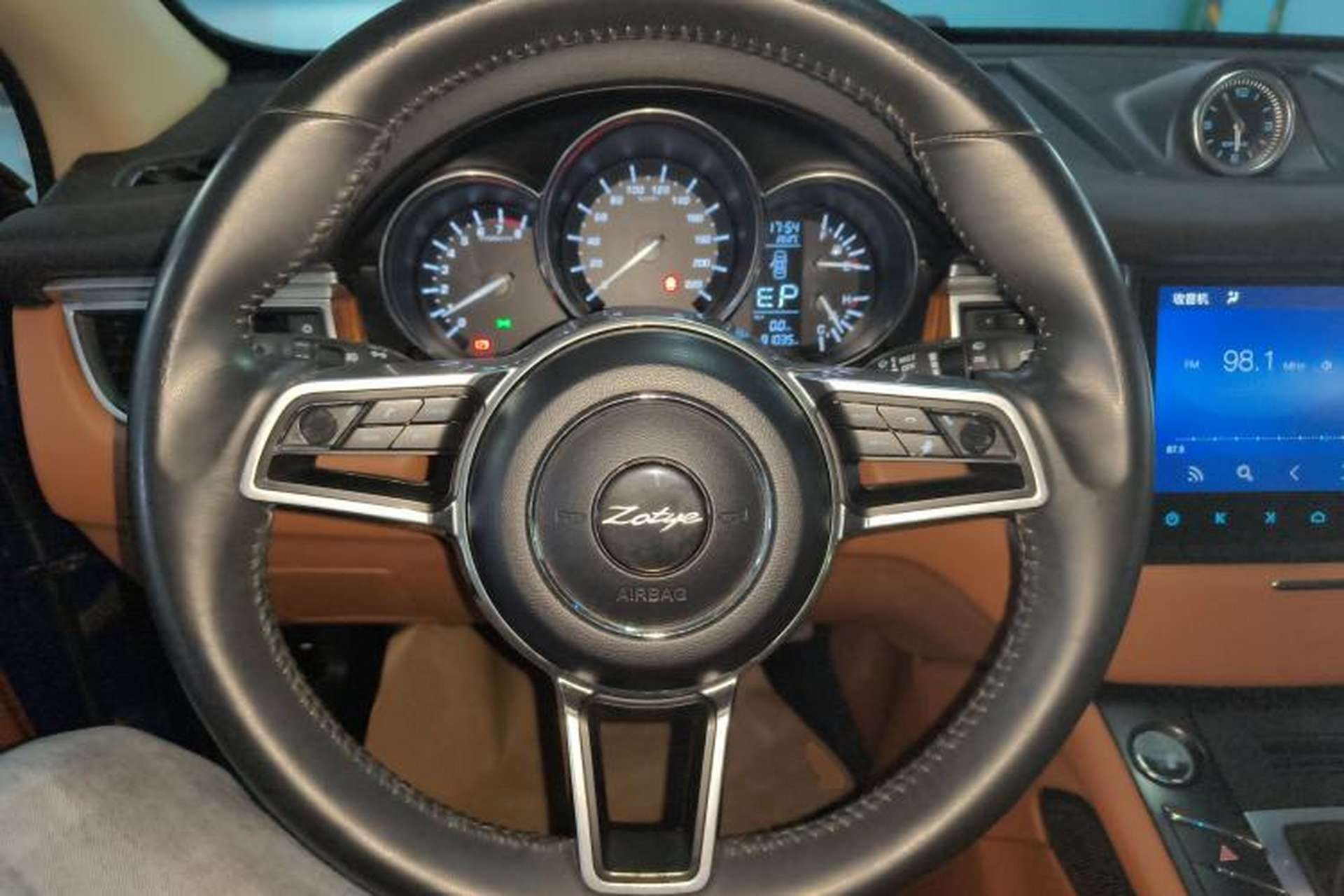 Used Zotye SR9 2017 2.0T Automatic Ultimate Edition Steering Wheel