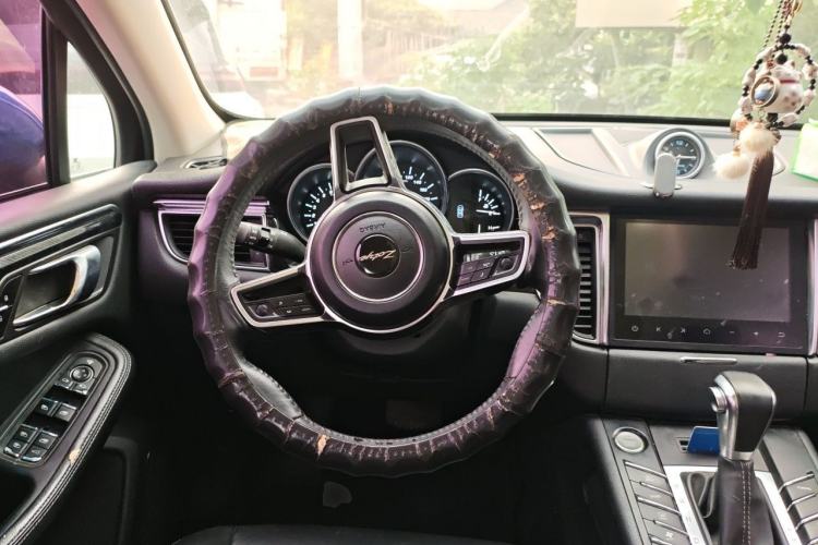 Used Zotye SR9 2017 2.0T Automatic Ultimate Edition Steering Wheel