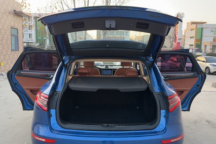 Used Zotye SR9 2017 2.0T Automatic Ultimate Edition Trunk