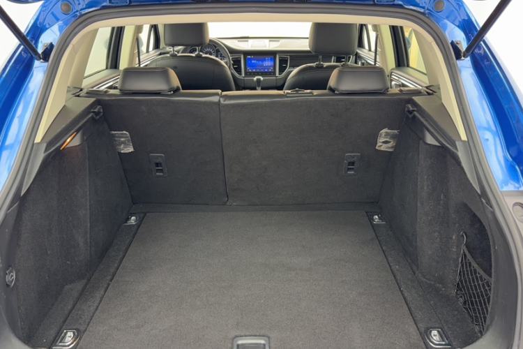 Used Zotye SR9 2017 2.0T Automatic Ultimate Road Edition Trunk