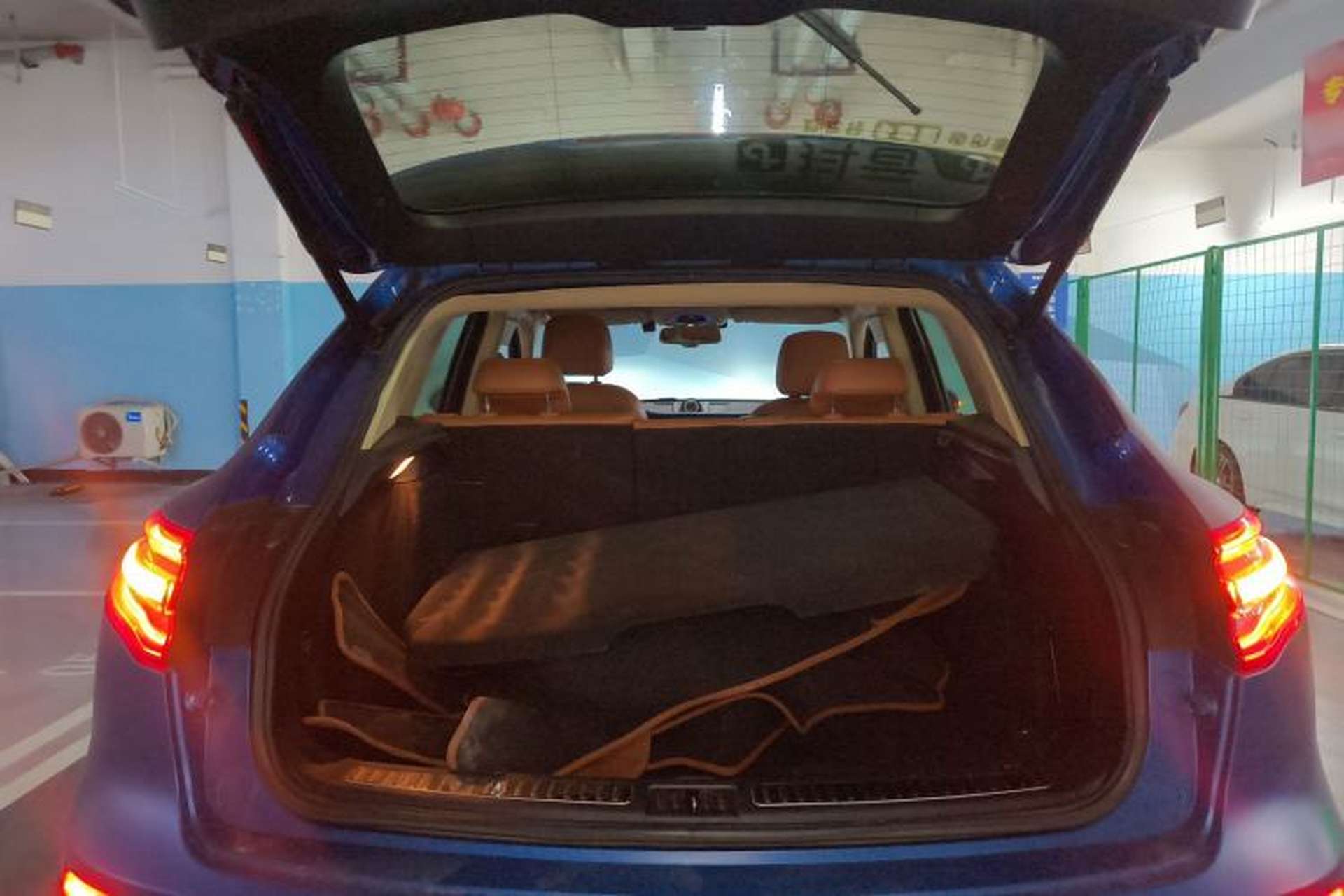Used Zotye SR9 2017 2.0T Automatic Ultimate Edition Trunk
