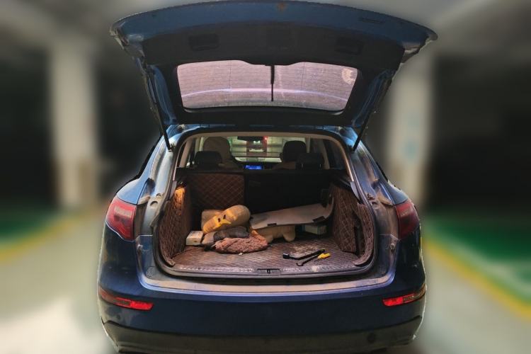 Used Zotye SR9 2017 2.0T Manual "Ultimate Road" Edition Trunk