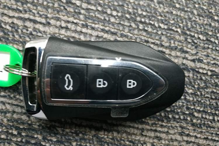 Used Zotye SR9 2017 2.0T Automatic Ultimate Edition Vehicle Key