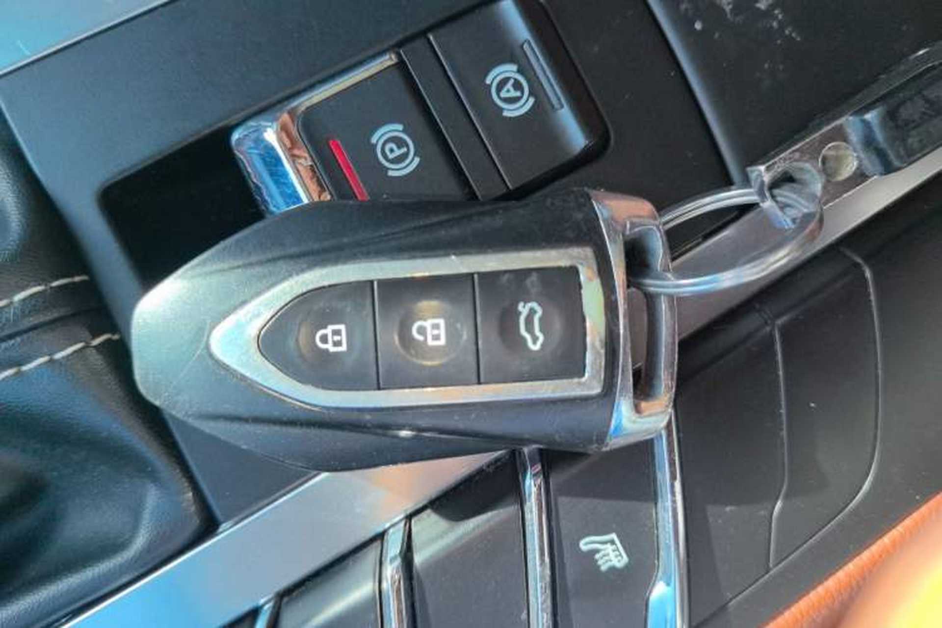 Used Zotye SR9 2017 2.0T Automatic Ultimate Edition Vehicle Key