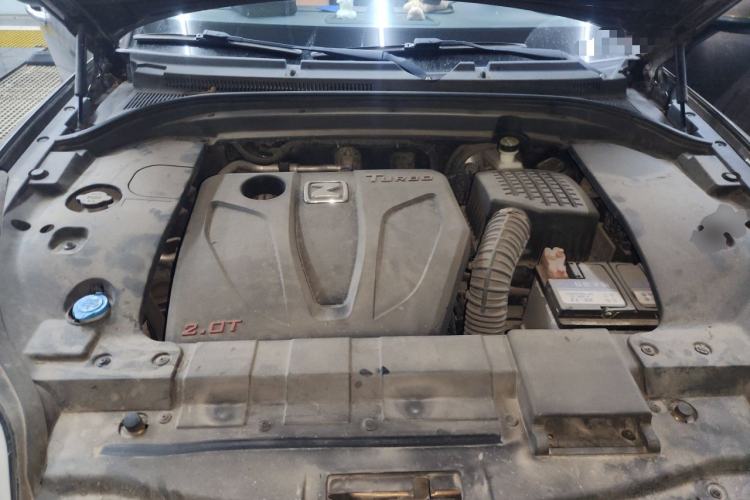 Used Zotye SR9 2017 2.0T Automatic Ultimate Dream Edition Engine Bay