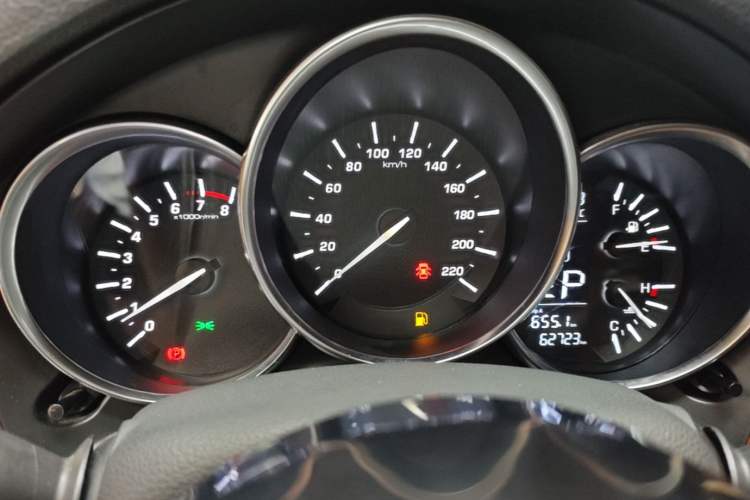 Used Zotye SR9 2017 2.0T Automatic Ultimate Light Edition Instrument Cluster