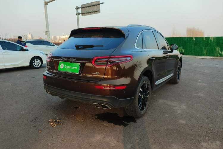 Used Zotye SR9 2017 2.0T Automatic Ultimate Dream Edition Rear Right 45 Deg