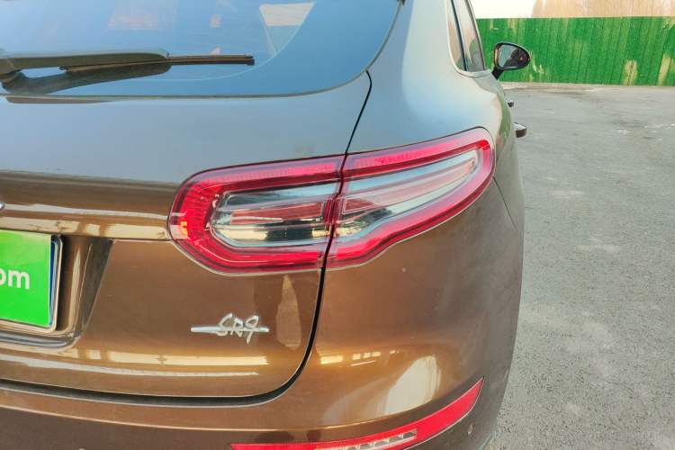 Used Zotye SR9 2017 2.0T Automatic Ultimate Dream Edition Right Rear Taillight